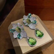 Load image into Gallery viewer, Green dangling earrings
