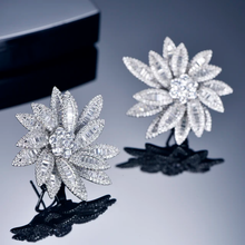 Load image into Gallery viewer, Moissanite luxury stud earrings
