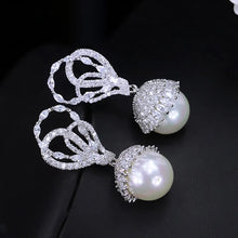 Load image into Gallery viewer, Luxury eardrop earring
