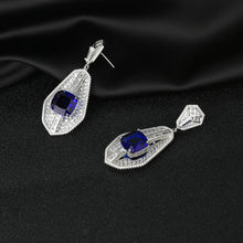 Load image into Gallery viewer, Luxury dangling earrings
