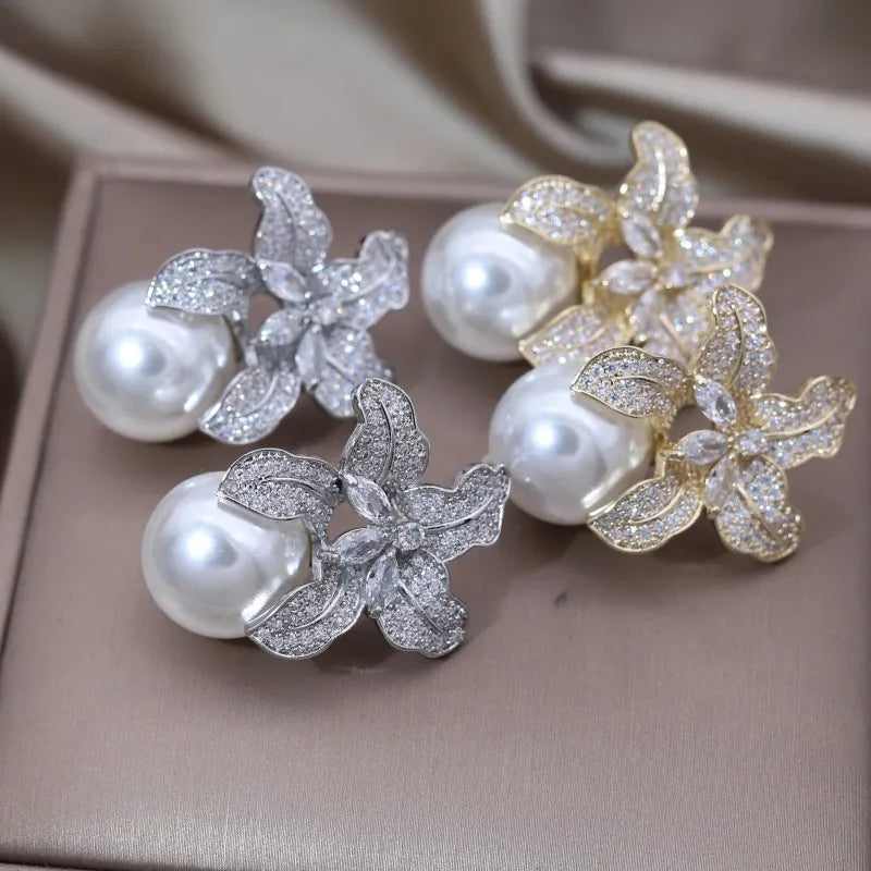 Elegant imitation big pearl stud brudal earrings, suitable for Brides and luxury events. AAA grade Zirconia .