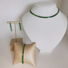 Load image into Gallery viewer, Green Kasho Chocker

