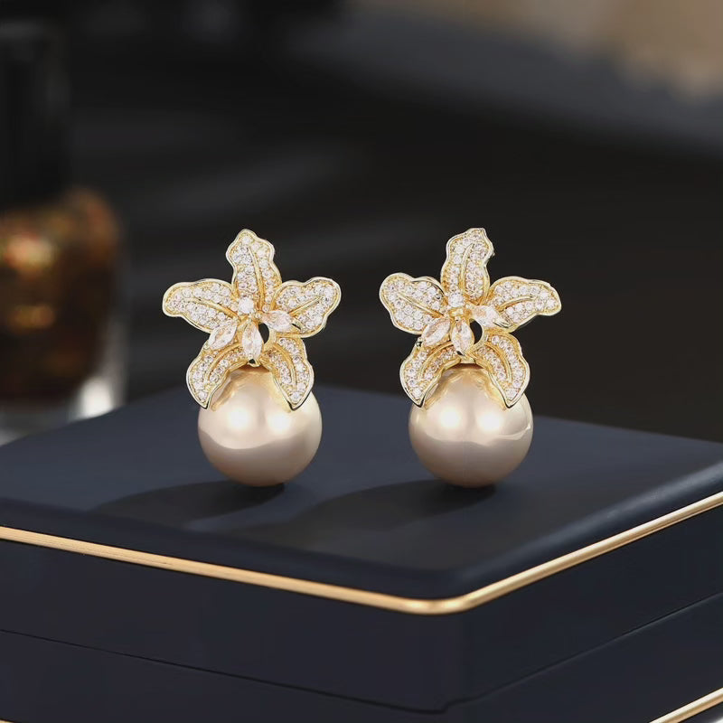 Elegant imitation big pearl stud brudal earrings, suitable for Brides and luxury events. AAA grade Zirconia .