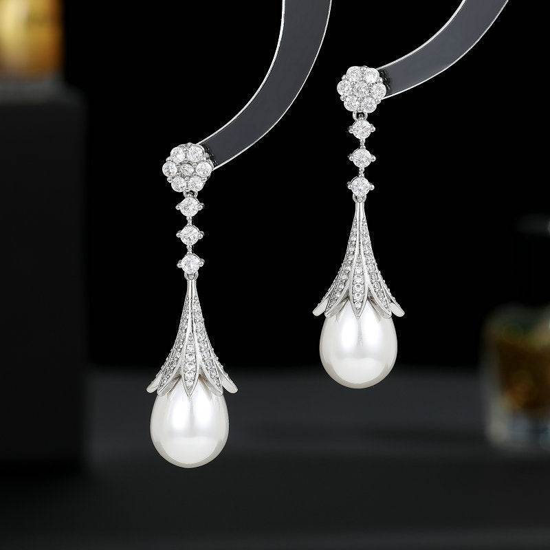 VINTAGE LUXURY DANGLING EARRINGS FOR WOMEN