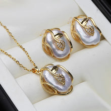 Load image into Gallery viewer, Real fresh water pearls set
