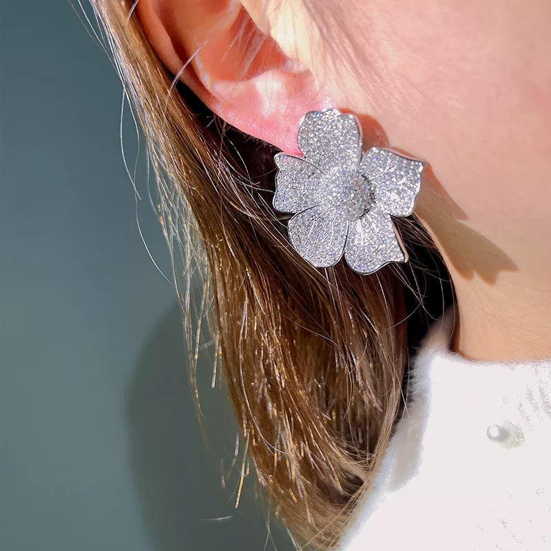 Luxury flower earrings