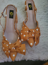 Load image into Gallery viewer, Polka Dot Shoe
