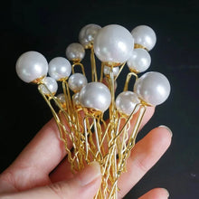 Load image into Gallery viewer, Bridal Pearl Pin
